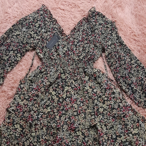 Printed Smocked Mini Dress - Picture 3 of 3